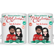Carregar imagem no visualizador da galeria, (Especial de Natal) Caneca Casal - Nosso Primeiro Natal Juntos
